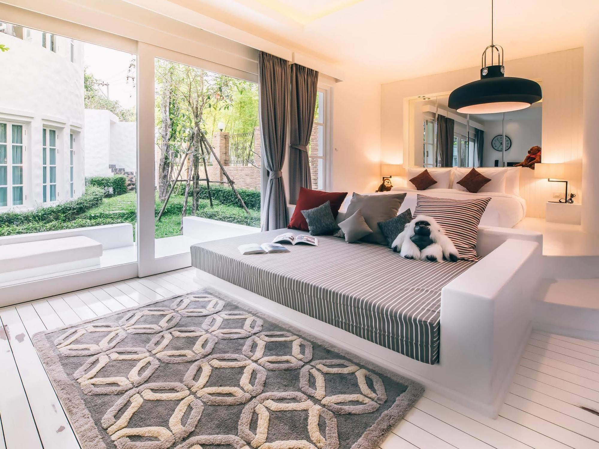 Monkey House Hotel Чиангмай Екстериор снимка