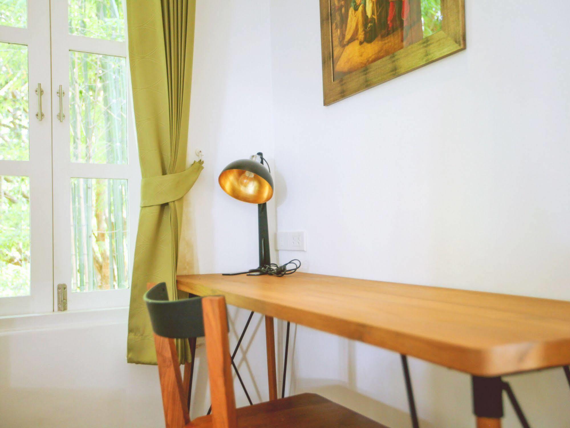 Monkey House Hotel Чиангмай Екстериор снимка